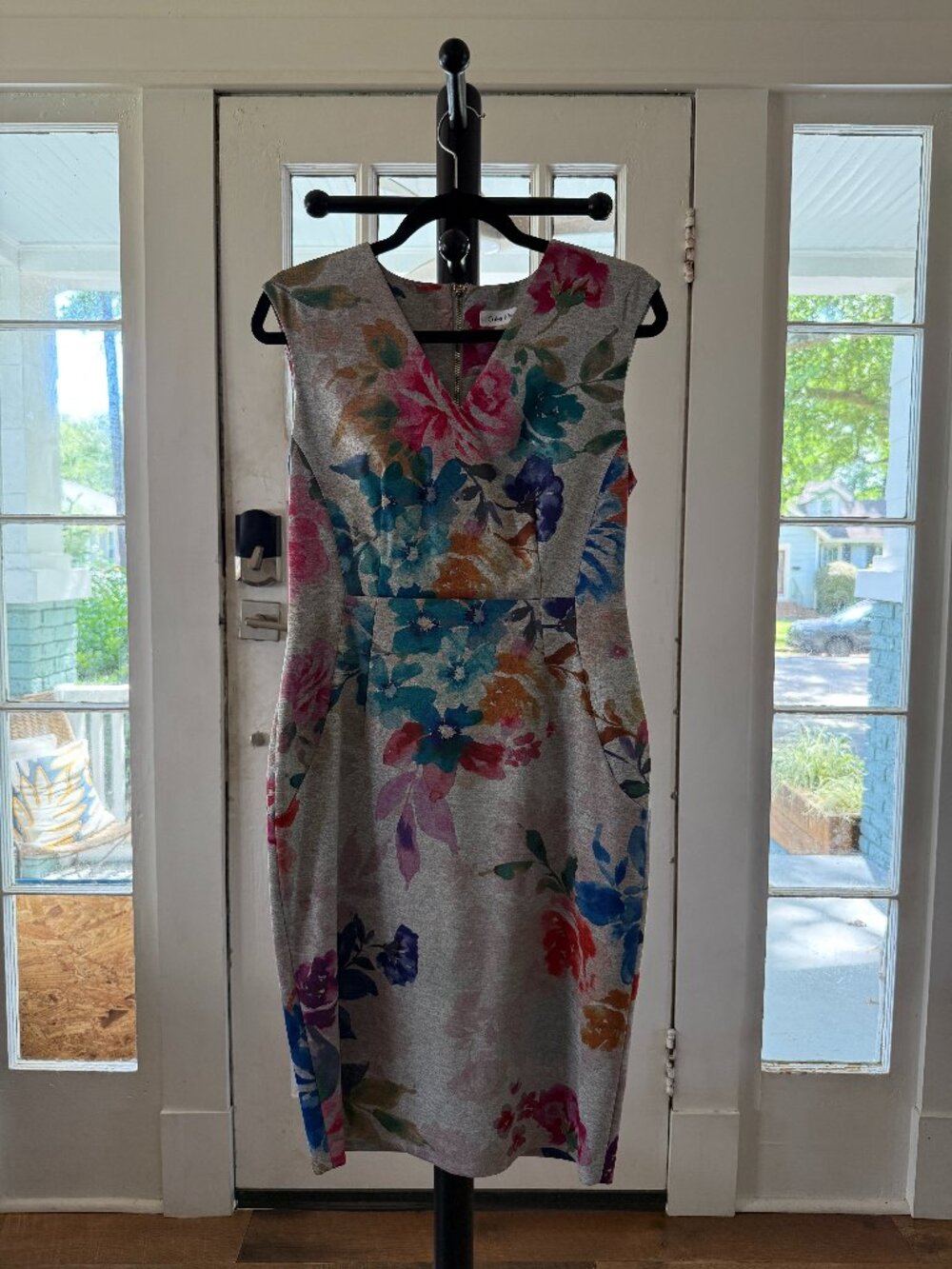 Calvin Klein Sleeveless Roses Sheath Dress Size 8